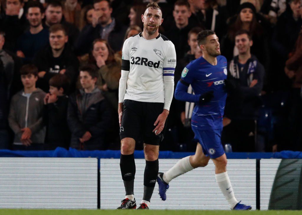 تشيلسى يتقدم على ديربى كاونتى 3-2 فى شوط أول مثير