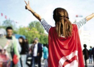 السبسي يصدق رسميًا على المساواة في الميراث بين الرجل والمرأة