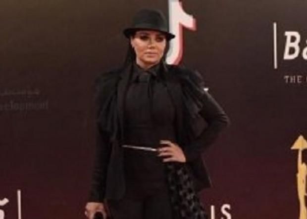 من "مايكل جاكسون" إلى "المايوه".. إطلالة رانيا يوسف في ختام "القاهرة السينمائي"