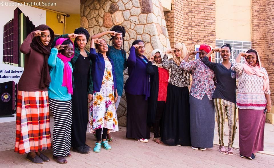 بالفيديو : فيلم جديد يعكس مجتمع طالبات الأحفاد وحسرة على بنات جنوب السودان