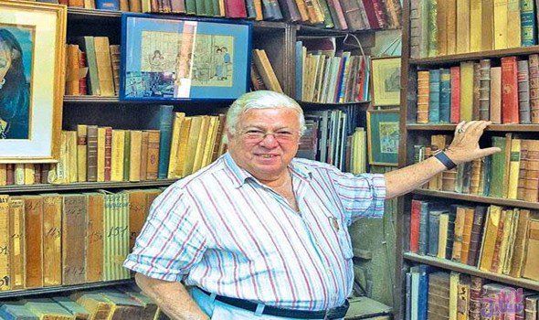 ورثة الفنان حسن كامي يعرضون مكتبة والدهم للبيع بعد ساعات من وفاته