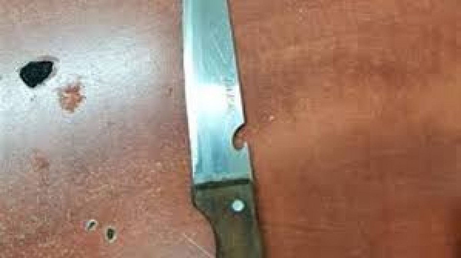جريمة مروعة في جدة.. مقتل خادمة وإصابة أخرى طعناً بـ«سكين»