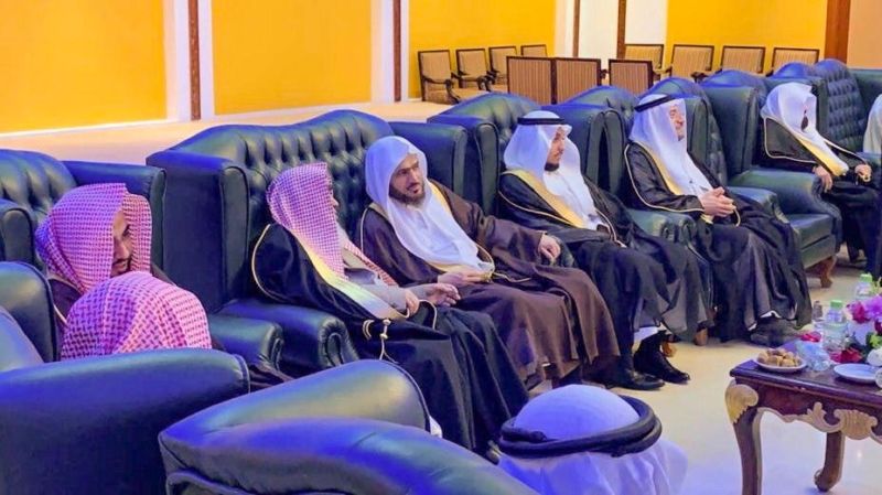 صور.. أمير المدينة يشرّف حفل زواج نجل الشيخ ماهر المعيقلي
