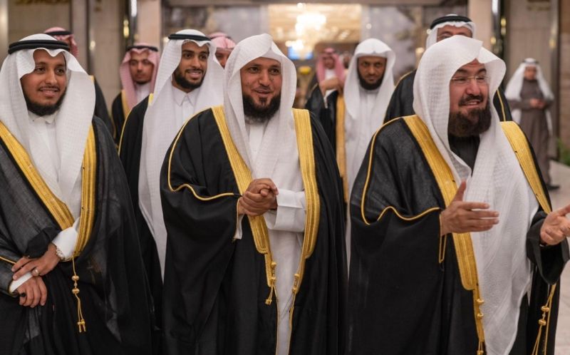 صور.. أمير المدينة يشرّف حفل زواج نجل الشيخ ماهر المعيقلي