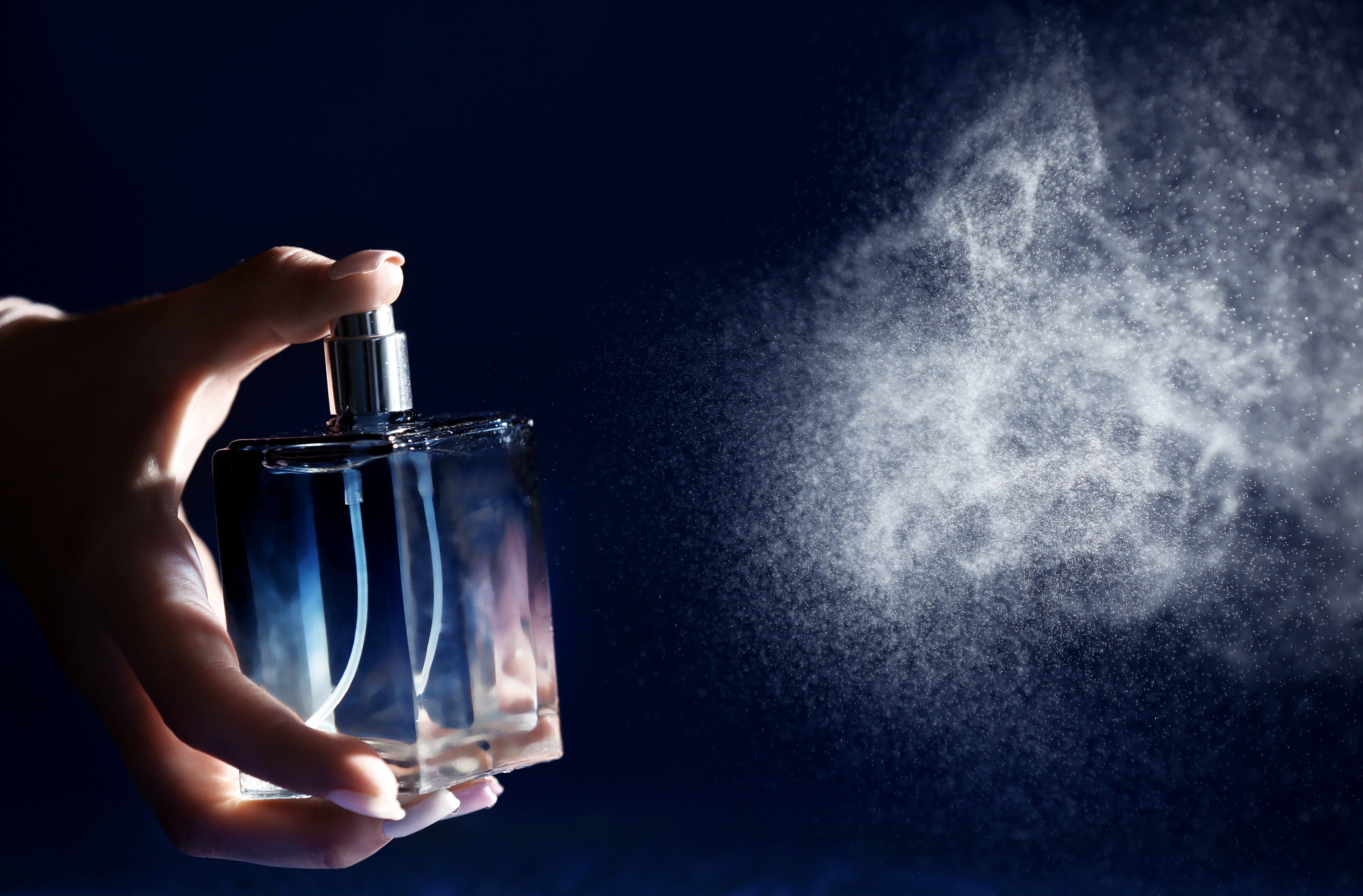 عطر للجنسين.. اعتَمِداه كتوقيع مشترك لعلاقتكما
