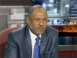 بالفيديو .. مذيع برنامج “شباب توك” يضع ربيع عبد العاطي في موقف حرج