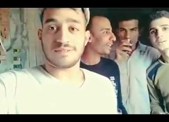 القبض على 4 طلاب أصحاب فيديو السخرية من الترانيم المسيحية «تفاصيل»