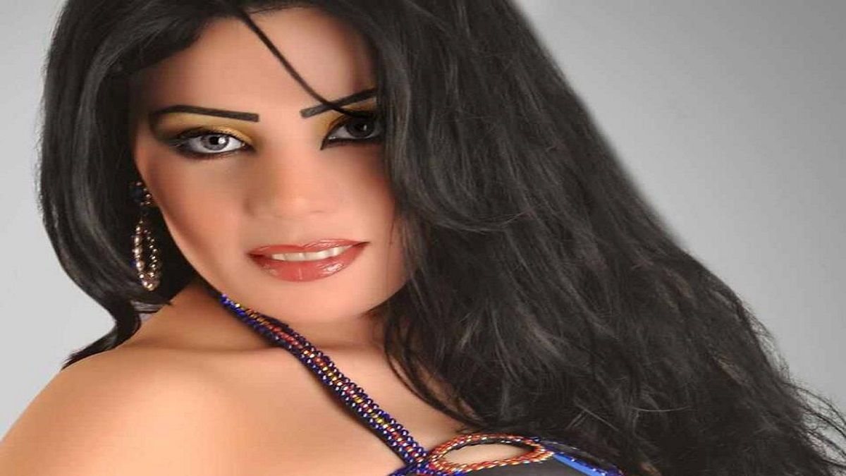تراند اليوم : حبس الراقصة كاميليا في قضية ”الفيديوهات الجنسية“ مع المخرج خالد يوسف‎