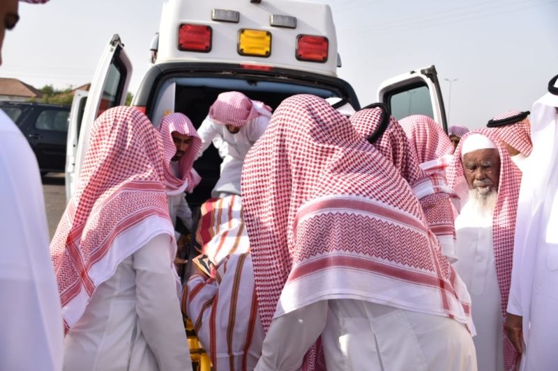 مشاهد مؤثرة من تشييع جثمان نجل مدير صحة جازان