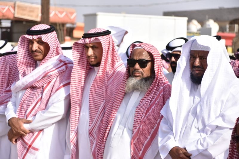 مشاهد مؤثرة من تشييع جثمان نجل مدير صحة جازان