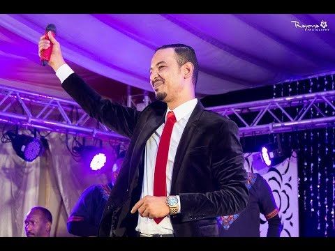 الفنان طه سليمان وفرقته يتعرضون للشتائم من سودانيين غاضبين بالهند