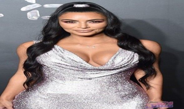 كيم كارداشيان تكشف عن خزانة ملابسها المشهورة والأنيقة