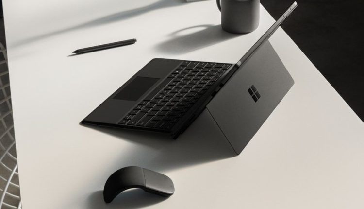مقارنة شاملة بين حاسوب MacBook Pro وحاسوب Surface Pro 6