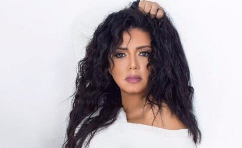 شاهد: رانيا يوسف تطل مرة أخرى بفستان جريء
