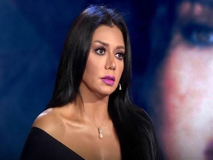 رانيا يوسف تنعي والدة أحمد صلاح حسني