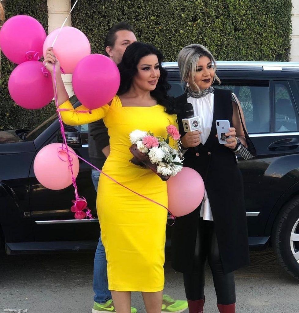 شاهدوا هل أهدت بوسي شلبي قالب حلوى “مستعمل” لـ سمية الخشاب؟