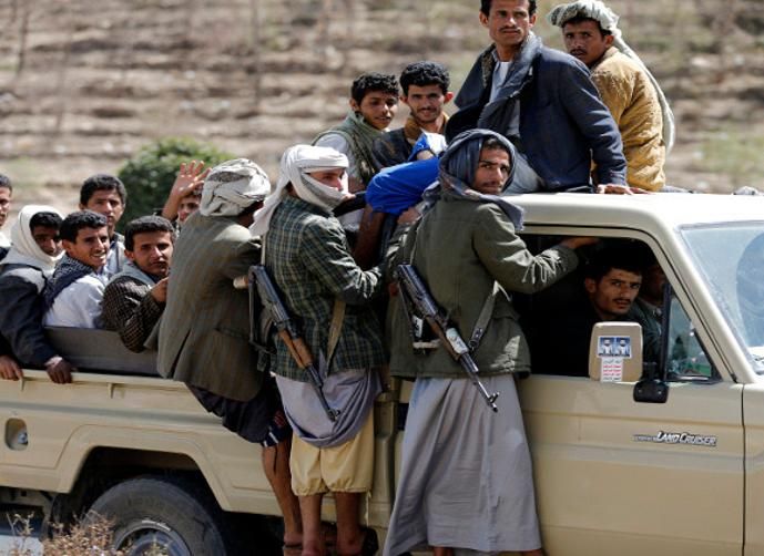 ورد الآن ‘‘حميد الأحمر’’ تحت رحمة الحوثيين .. والمليشيات تطارده في أحياء العاصمة صنعاء .. وهذا ما حدث في ‘‘حدة’’