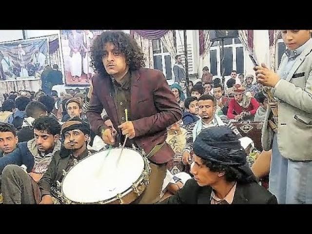 (صورة جديدة) للفنان ملاطف الحميدي من داخل المستشفى بعد اعتداء الحوثيين عليه وإجباره على حلق شعر رأسه .. شاهد كيف أصبح؟