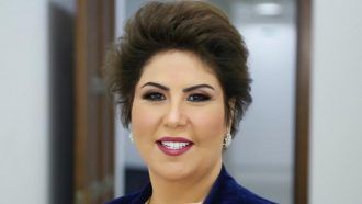 فجر السعيد تهاجم والد الفنانة بلقيس وتلوح بجنسية ابنته (فيديو)