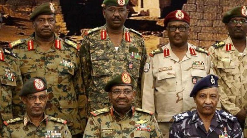 لحظات الفرار الأخيرة.. كيفية إعتقال الجيش السوداني للبشير؟