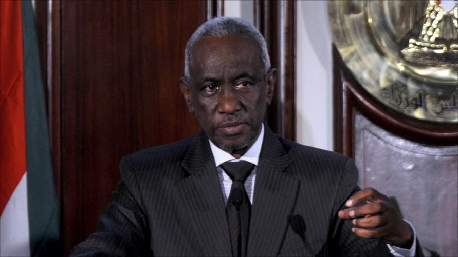 السودان ..بعد ثورة شعبية مدعومة بإنقلاب عسكري.. اعتقال علي عثمان ونافع وعوض الجاز
