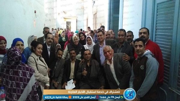 أخبار مصر | اللجان النقابية بالآثار تطلق حملة توعوية للمشاركة في الاستفتاء على الدستور (صور)