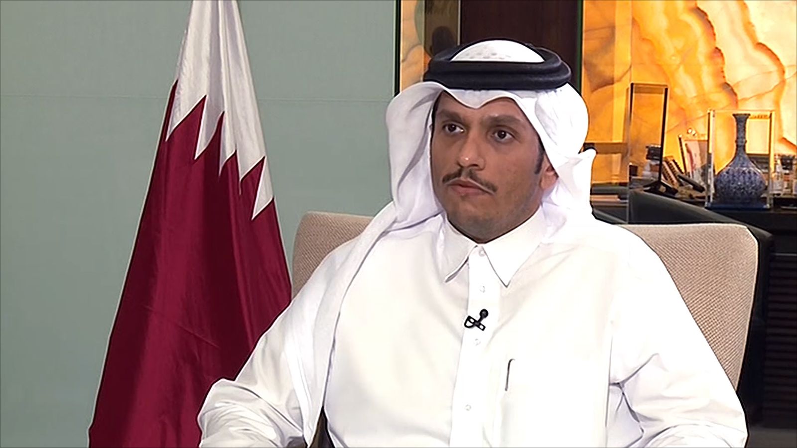 وفد قطري برئاسة وزير الخارجية في الخرطوم اليوم و(حفتر) يصل الأربعاء