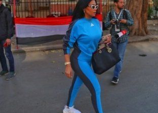 بالفيديو| رانيا يوسف تستعرض رشاقتها في الجيم