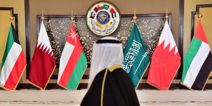 مع اقتراب ’’ساعة الصفر’’ التي أعلنها عبدالباري عطوان..صحيفة فرنسية: اندلاع حرب رابعة في الخليج..وهذه هي المنطقة “المشتعلة”