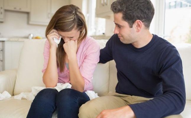 عبارات احذر أن تقولها لزوجتك أثناء الدورة الشهريَّة!