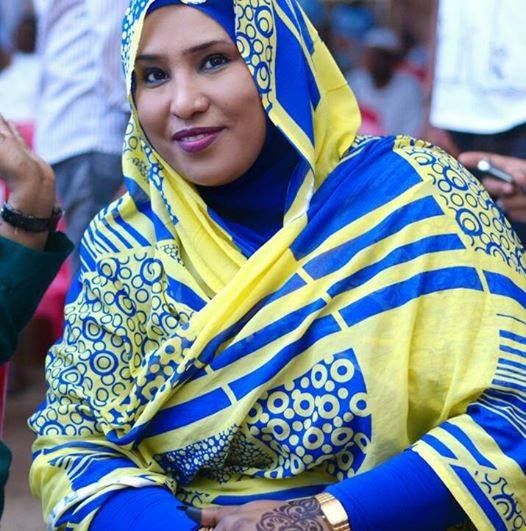 بالفيديو : الكاتبة والشاعرة داليا الياس تنفي علاقتها (بحفرة الدخان)