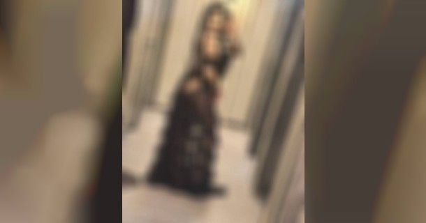 شاهدوا ممثلة مصرية بإطلالات جريئة كشفت ملابسها الداخلية.. وهجوم ضدها