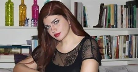 أزمة زواجها السري من خالد يوسف.. ياسمين الخطيب تحتفل بخطوبتها.. شاهد 77 مشاركة