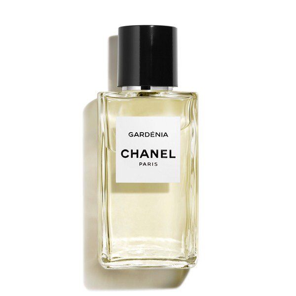 عطور الصيف من وحي النجمات العالميات