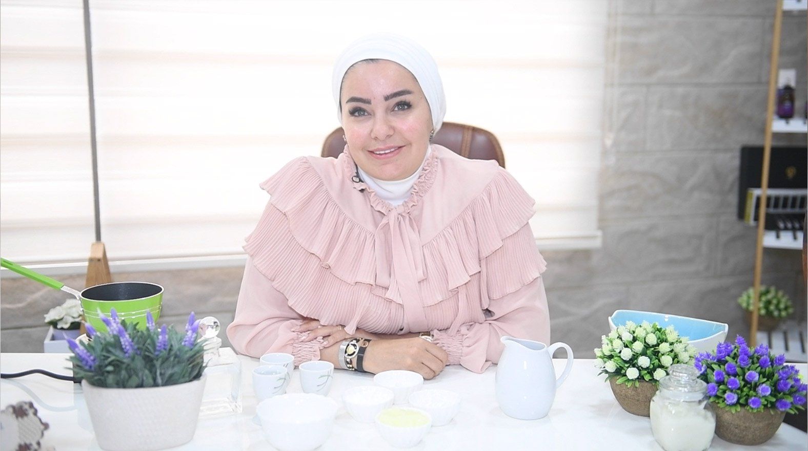 خلطة بياض الثلج لتبييض سريع ومضمون للبشرة...بالفيديو