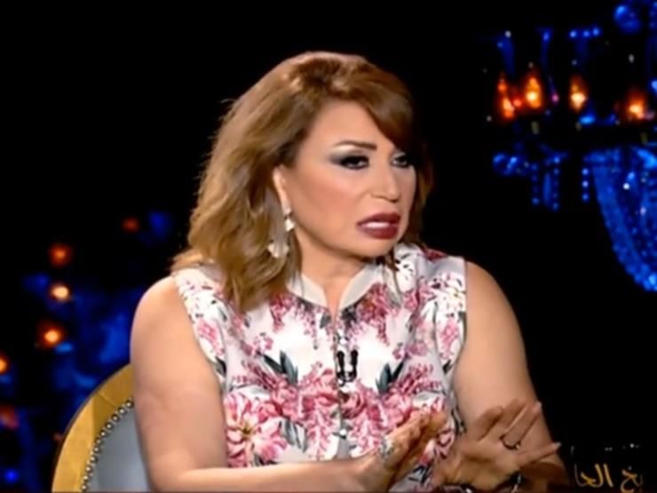 شاهد.. ايناس الدغيدي سعيدة بخلع الفنانات للحجاب: “الحمدلله ربنا فك الغمة”!