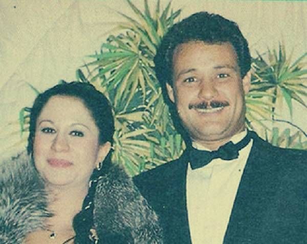 بالصور .. فاروق الفيشاوي خان جميع زوجاته .. وعجز عن الإرتباط بهذه الفنانة الشهيرة (الاسم)