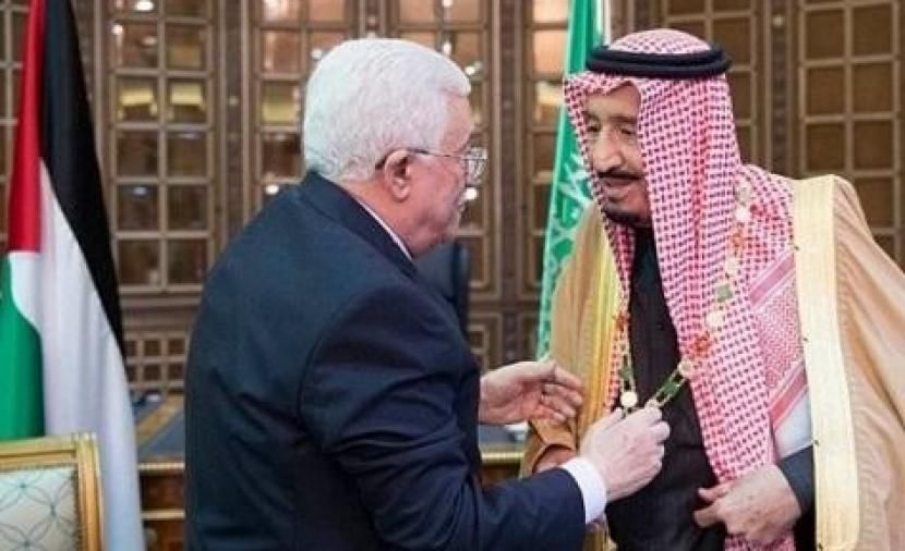 تراند اليوم : هل عاد التوتر بين السلطة الفلطسينية والسعودية؟ .. الصحف تقول