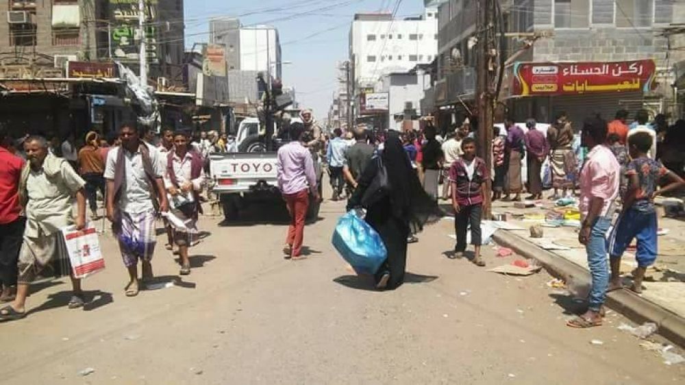 عاجل : أول تدخل عسكري في عدن لحماية الشماليين وايقاف همجية الحراك