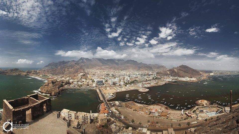 أسماء جميع المناطق المشتعلة والمواقع التي تسيطر عليها ”الحماية الرئاسية” ومناطق سيطرة ”الانتقالي”...