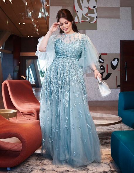 رؤى الصبان بفساتين سهرة لستوحي منها