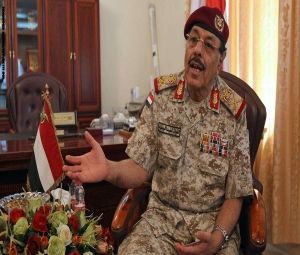 عاجـل: الجنرال الأحمر علي محسن يصدم الجميع ويقدم استقالته من منصبه للرئيس هادي.. ماذا حدث