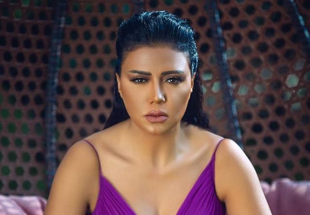 رانيا يوسف تتعرض لوعكة صحية.. وتعلق: “هونها يا الله”