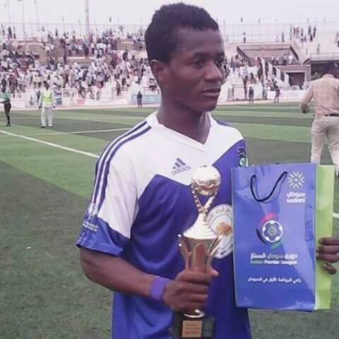 هلال الأبيض يكسب شكوي محترفه السابق شيخ موكورو