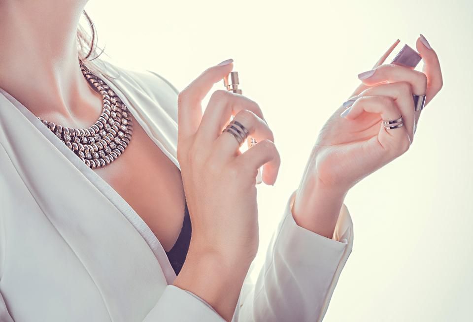 أجمل العطور لشتاء 2020... ستجعلك تفيضين أنوثة
