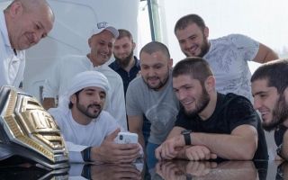 الامارات | بالصور: حمدان بن محمد يستقبل المصارع العالمي محمدوف