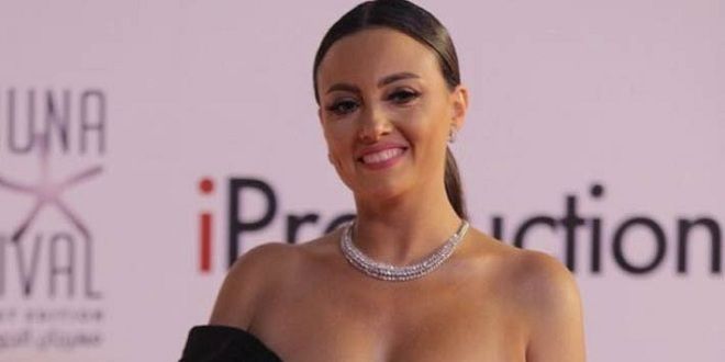 شاهد .. رقص وزغاريد الفنانات في الجونة