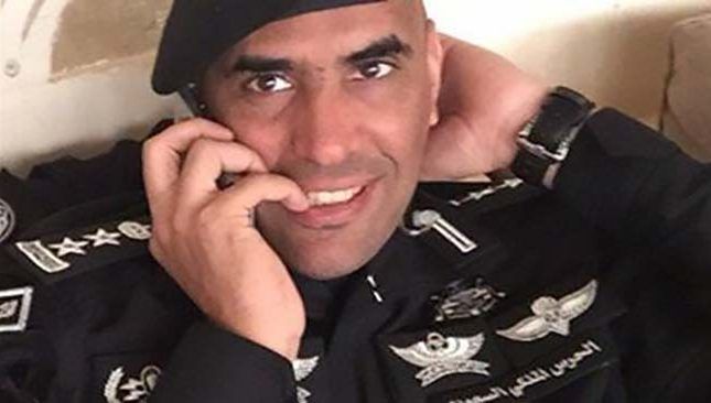 أثار دماء وطلقات رصاص.. شاهد: أول صور لمنزل” السبتي” بعد مقتل اللواء “الفغم” من قبل صديقه ممدوح آل...