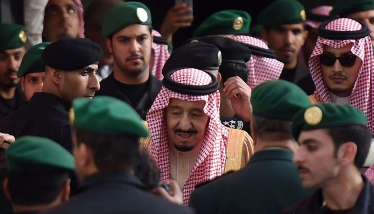 عاجل : مجتهد يفاجئ الجميع وينشر الآن "ثلاث صور" تكشف بالدليل القاطع ان الفغم قتل داخل القصر الملكي