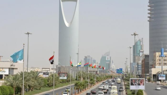 اضافة الى رسوم المرافقين والسعودة ..السلطات السعودية تعلن رسميا قبل قليل عن غرامات مالية ستقصم ظهر كل المغتربين اليمنيين 